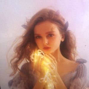 Meet your Posher, Dominique